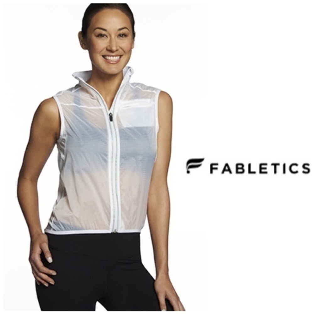 FABLETICS RAMLA WHITE ZIP YOGA FITNESS VEST SZ S